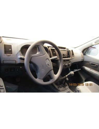 TOYOTA HILUX 2015%separator% %shop-name%