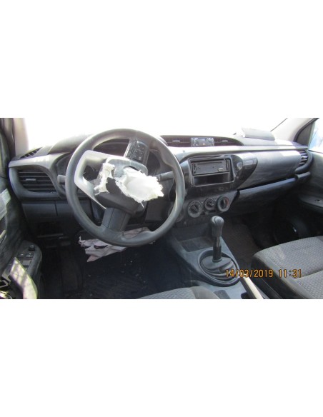 TOYOTA HILUX 2018%separator% %shop-name%