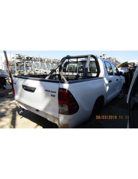 TOYOTA HILUX 2017%separator% %shop-name%