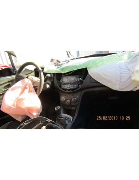 CHEVROLET TRACKER 2017%separator% %shop-name%