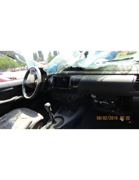 TOYOTA HILUX 2017%separator% %shop-name%