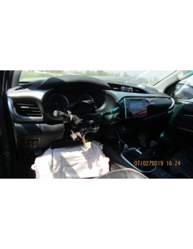 TOYOTA HILUX 2016%separator% %shop-name%