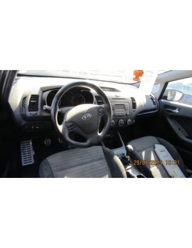 KIA CERATO 2015%separator% %shop-name%