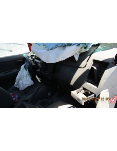 TOYOTA HILUX 2014%separator% %shop-name%