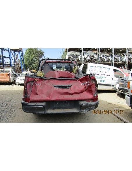 TOYOTA HILUX 2017%separator% %shop-name%