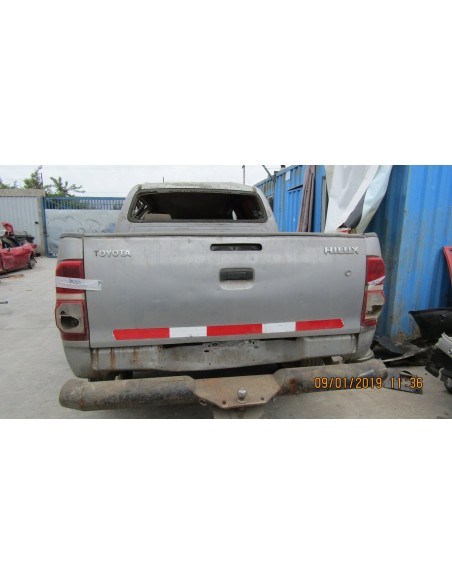 TOYOTA HILUX 2015%separator% %shop-name%