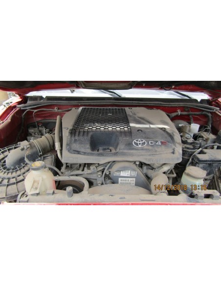 TOYOTA HILUX 2015%separator% %shop-name%