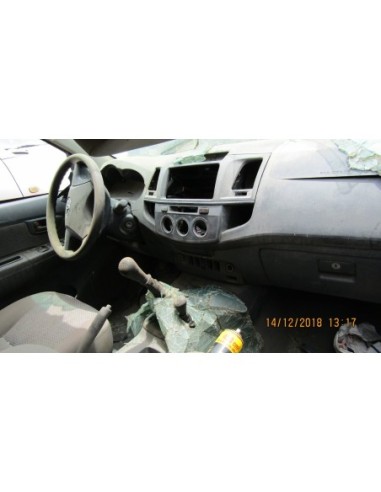 TOYOTA HILUX 2015%separator% %shop-name%