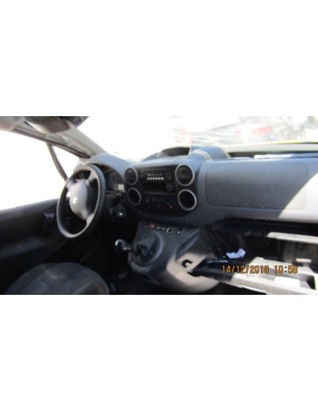 PEUGEOT PARTNER 2015%separator% %shop-name%