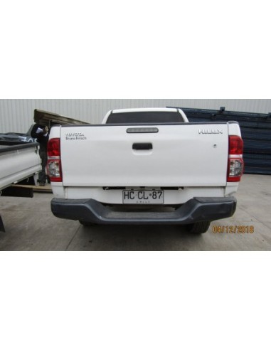TOYOTA HILUX 2015%separator% %shop-name%