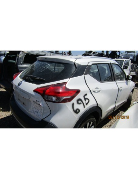 NISSAN KICKS 2017%separator% %shop-name%