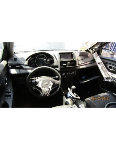 TOYOTA YARIS 2017%separator% %shop-name%