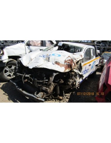 NISSAN NP300 2016%separator% %shop-name%