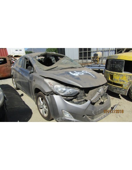HYUNDAI ELANTRA 2014%separator% %shop-name%