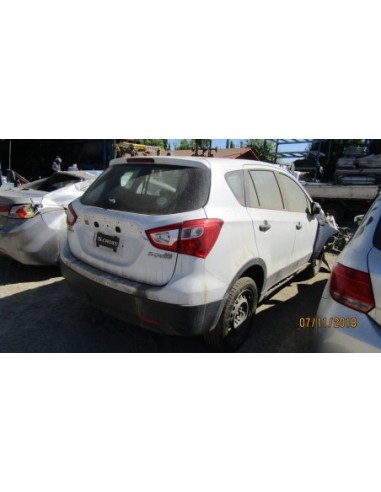 SUZUKI S CROSS 2016%separator% %shop-name%