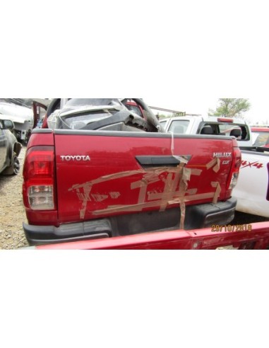 TOYOTA HILUX 2018%separator% %shop-name%