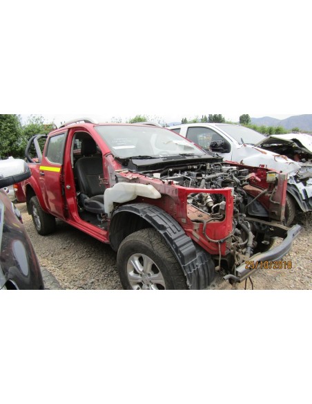 NISSAN NP300 2016%separator% %shop-name%