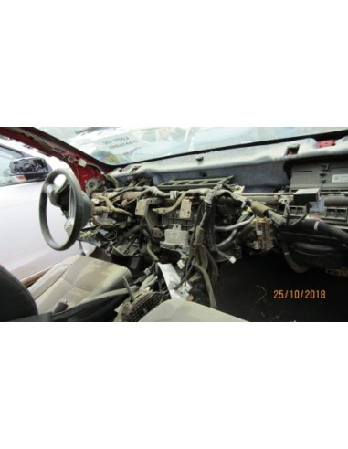 NISSAN NP300 2016%separator% %shop-name%