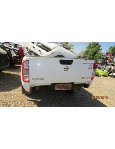 NISSAN NP300 2017%separator% %shop-name%