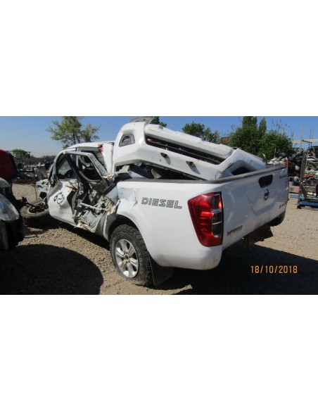 NISSAN NP300 2017%separator% %shop-name%