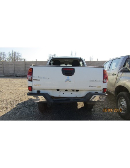 MITSUBISHI L200 2015%separator% %shop-name%