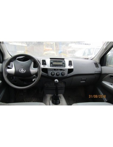 TOYOTA HILUX 2012%separator% %shop-name%