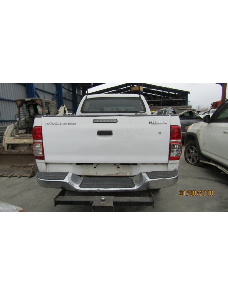 TOYOTA HILUX 2012%separator% %shop-name%