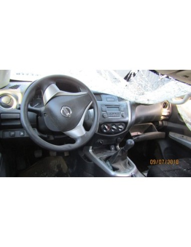 NISSAN NP300 2016%separator% %shop-name%