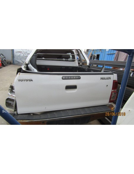 TOYOTA HILUX 2013%separator% %shop-name%