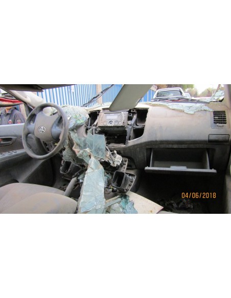 TOYOTA HILUX 2015%separator% %shop-name%