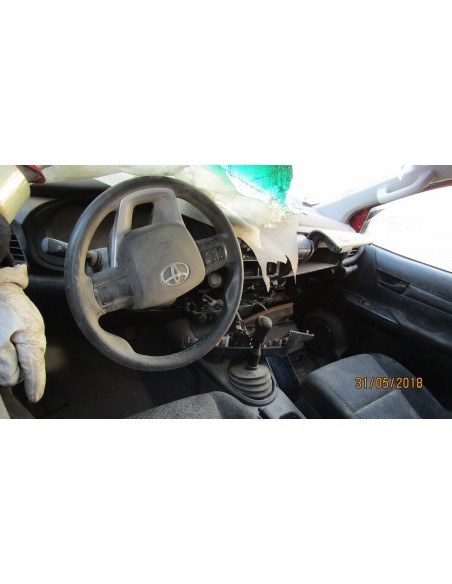 TOYOTA HILUX 2017%separator% %shop-name%