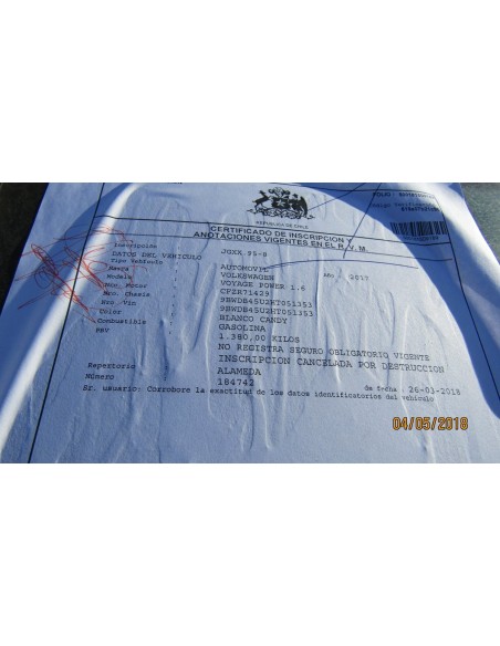 VOLKSWAGEN VOYAGE 2017%separator% %shop-name%