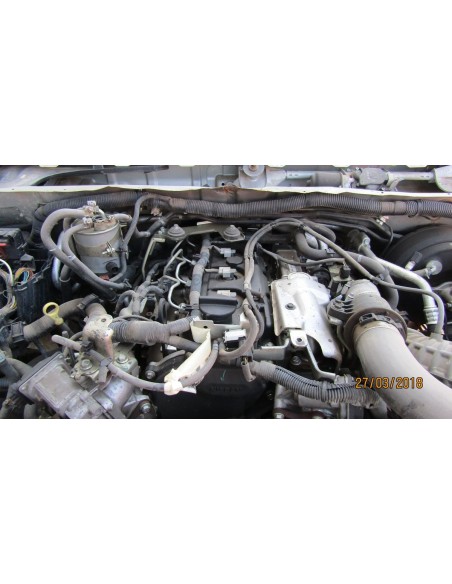 NISSAN NAVARA 2015%separator% %shop-name%