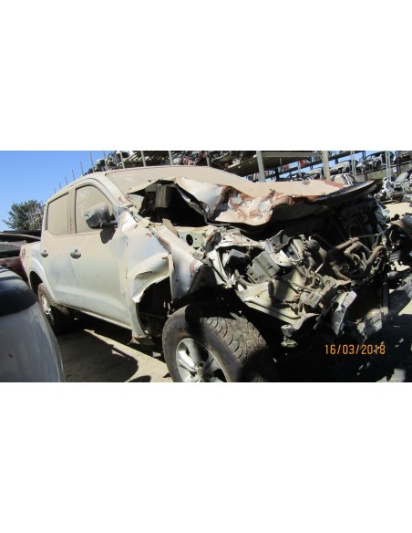 NISSAN NP300 2017%separator% %shop-name%