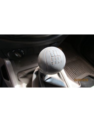 NISSAN NP300 2017%separator% %shop-name%