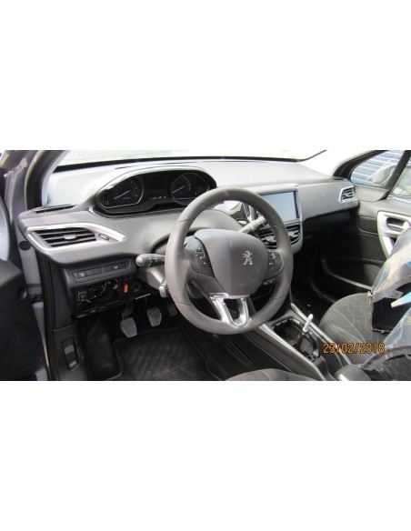 PEUGEOT 2008 2017%separator% %shop-name%