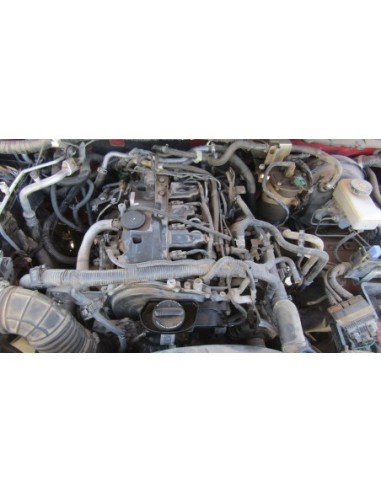 NISSAN NP300 2018%separator% %shop-name%