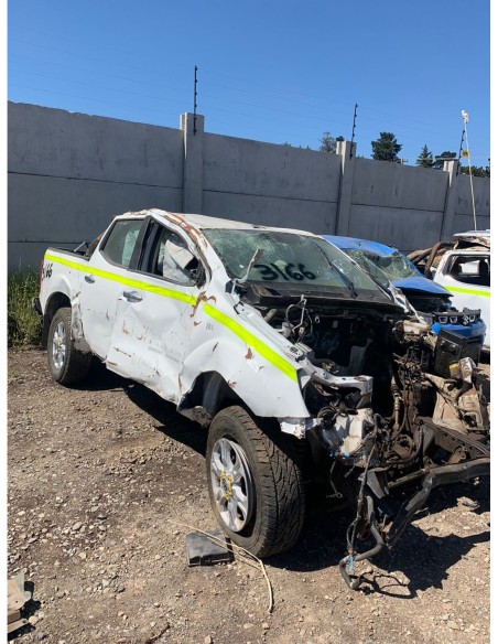 NISSAN NAVARA 2021%separator% %shop-name%