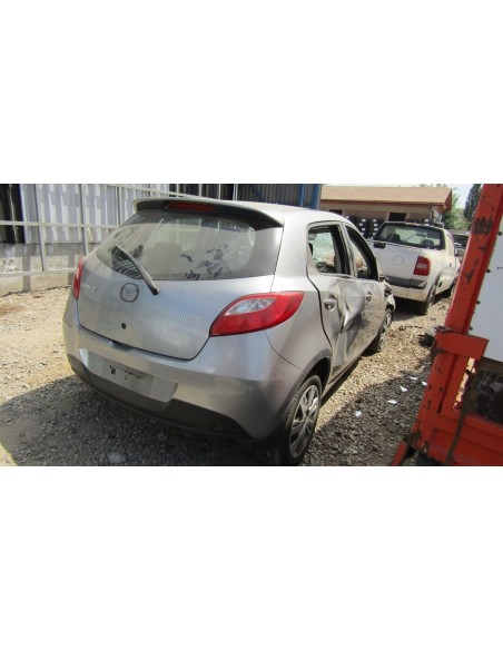 MAZDA 2 2011%separator% %shop-name%