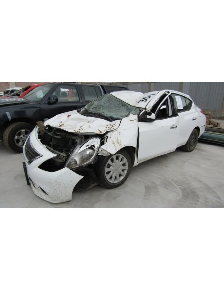 NISSAN VERSA 2013%separator% %shop-name%