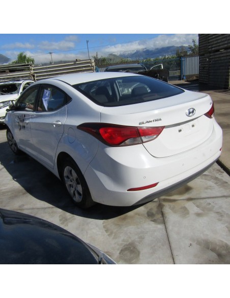 HYUNDAI ELANTRA 2015%separator% %shop-name%