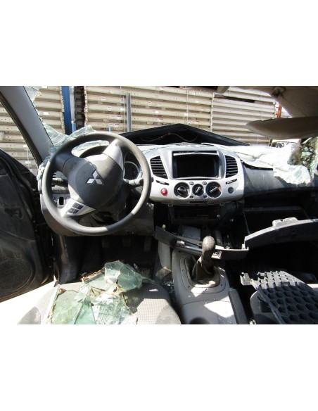 MITSUBISHI L200 2015%separator% %shop-name%