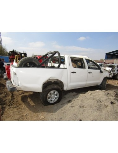TOYOTA HILUX 2015%separator% %shop-name%