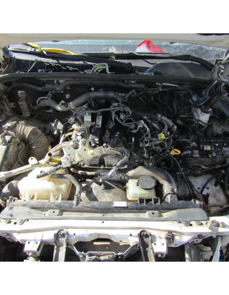 TOYOTA HILUX 2016%separator% %shop-name%