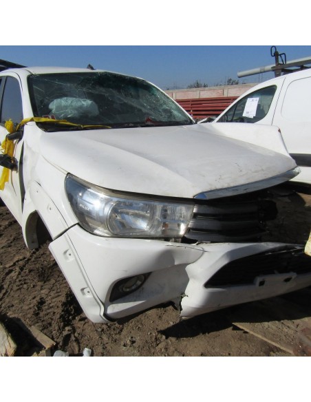 TOYOTA HILUX 2016%separator% %shop-name%