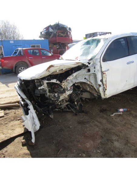 TOYOTA HILUX 2016%separator% %shop-name%