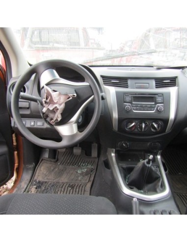 NISSAN NP300 2017%separator% %shop-name%