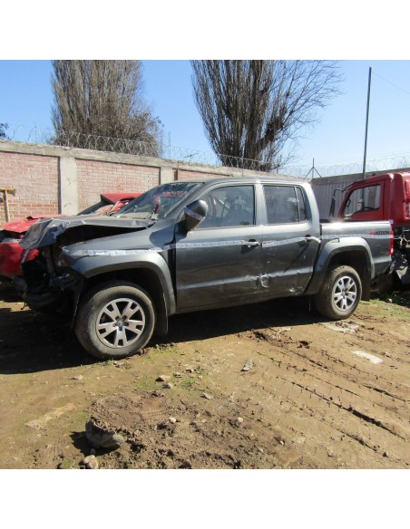 VOLKSWAGEN AMAROK 2017%separator% %shop-name%