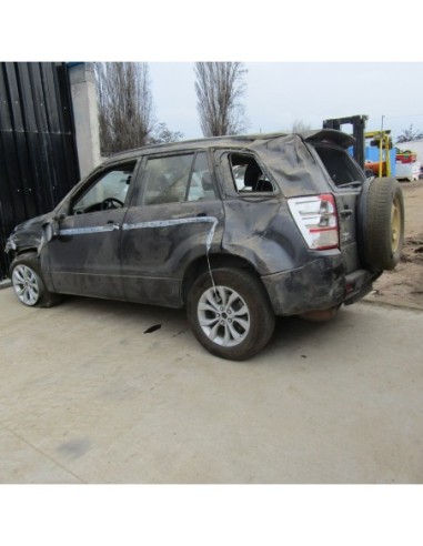 SUZUKI GRAND NOMADE 2015%separator% %shop-name%