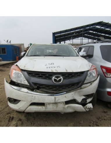 MAZDA BT50 PICK UP DOBLE CABINA 2015 4X2 2